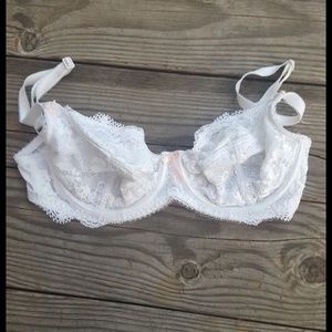 White lace bra